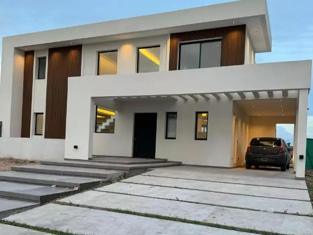 Casa Venta 4 ambientes a estrenar, 170m2, 2 cocheras, Canning, Zona Sur