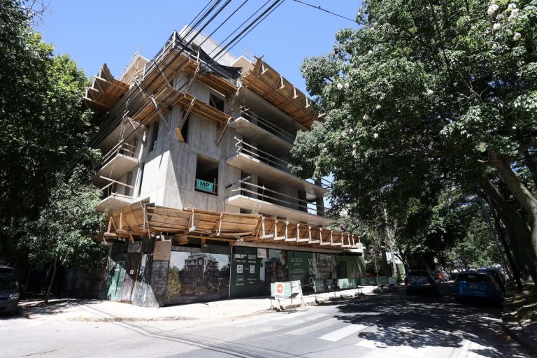 Créditos hipotecarios: el Gobierno reglamentó las hipotecas divisibles para propiedades en construcción