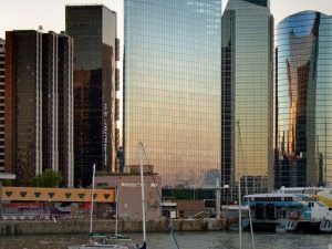 Las expensas le juegan en contra a las oficinas porteñas