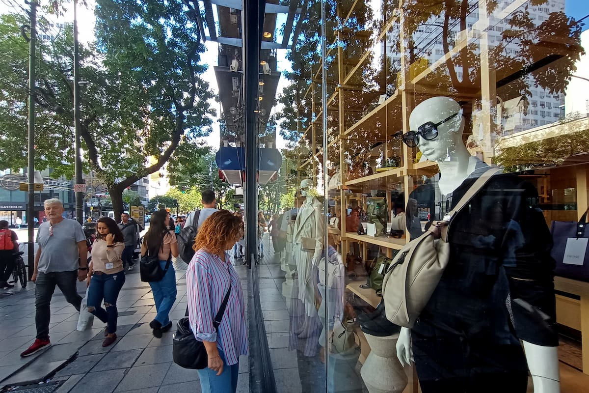 “No hay locales”: la avenida porteña en la que las marcas se pelean por estar