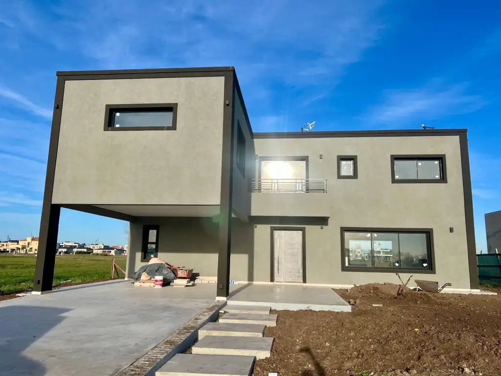 Venta Casa 3 dormitorios a estrenar, 2 cocheras, 177m2, Ruta 58 Km 0, El Rebenque, Zona Sur