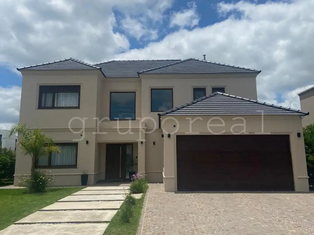 Venta Casa 7 ambientes 4 años, 2 cocheras, 312m2, Ruta 58 Km 11, El Rebenque, Zona Sur