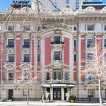 La desconocida casa de Nueva York que vende uno de los hombres más ricos del mundo
