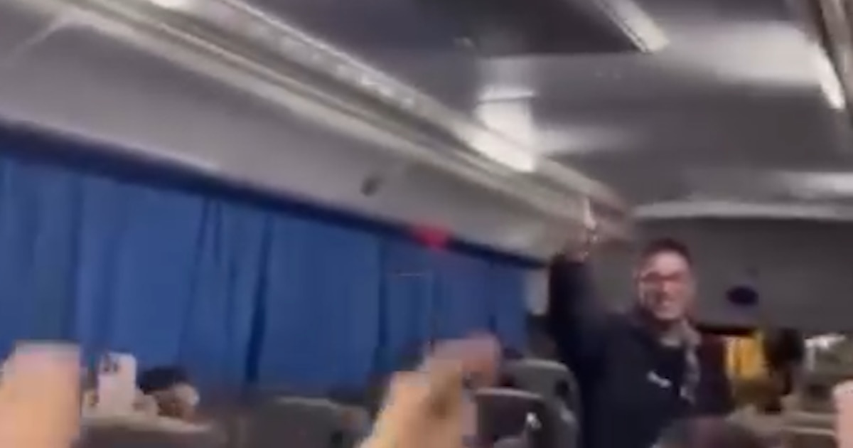 Repudiable acto antisemita en un viaje de egresados: un grupo de alumnos fue filmado mientras cantaban contra los judíos