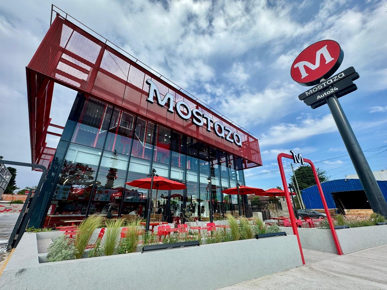 Con un nuevo local en Canning, Mostaza continúa su expansión federal en Argentina