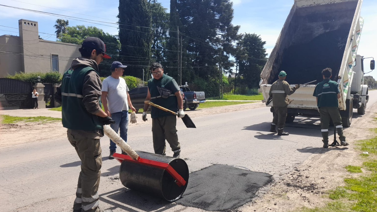 Bacheo en Canning: repararon una esquina clave para el tránsito local