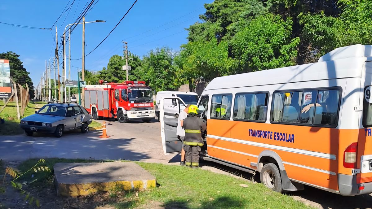 Canning: un herido en un choque entre un auto y un transporte escolar 1 Canning: un herido en un choque entre un auto y un transporte escolar