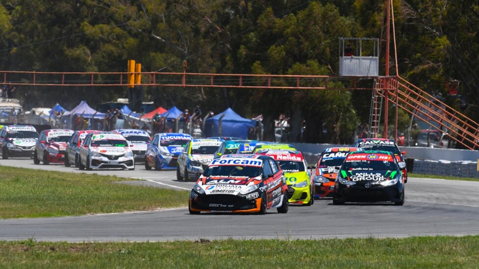 El equipo “Canning” cerca de la Clase 2 del TN 1 El equipo “Canning” cerca de la Clase 2 del TN