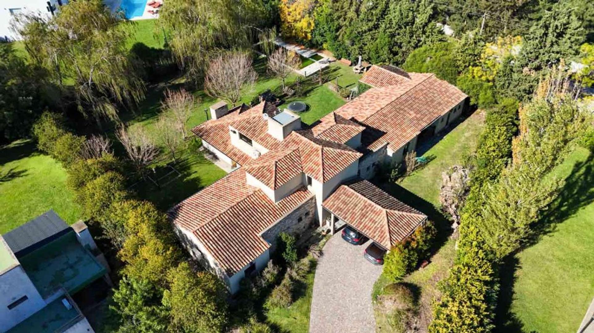 Casa Venta 6 ambientes 6 años, 2030m2, 2 cocheras, Ruta Provincial 58 0, Canning