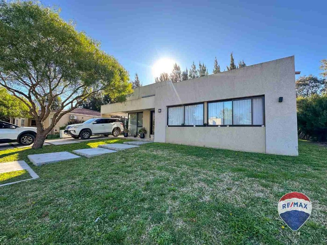 Casa en venta 4 ambientes en Juana de Arco 6700, Canning, Esteban Echeverria, Buenos Aires