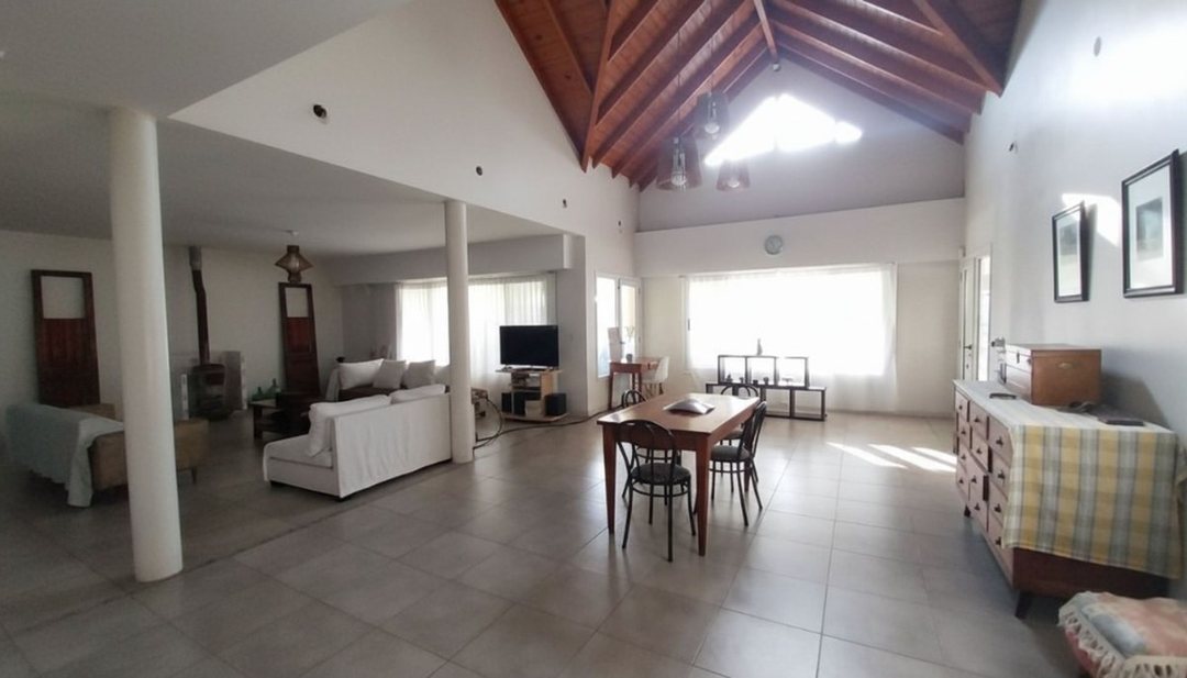 Casa en venta 6 ambientes en Rafael Ramos Mejía 900, Canning, Ezeiza, Buenos Aires 1 Casa en venta 6 ambientes en Rafael Ramos Mejía 900, Canning, Ezeiza, Buenos Aires