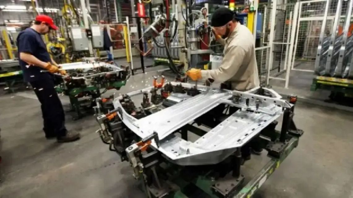 Roberto Rojas: Advierte sobre el industricidio en curso