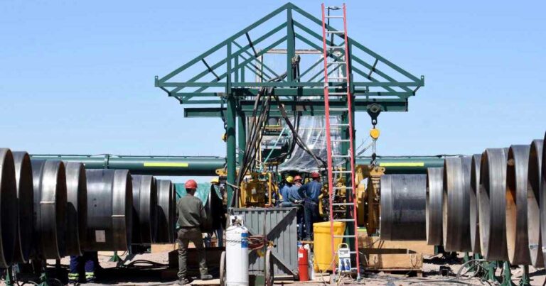 Vaca Muerta y el Efecto China: Análisis del Choque entre Javier Milei y Techint 3 Vaca Muerta y el "efecto China": ¿Qué hay detrás del choque Javier Milei-Techint?