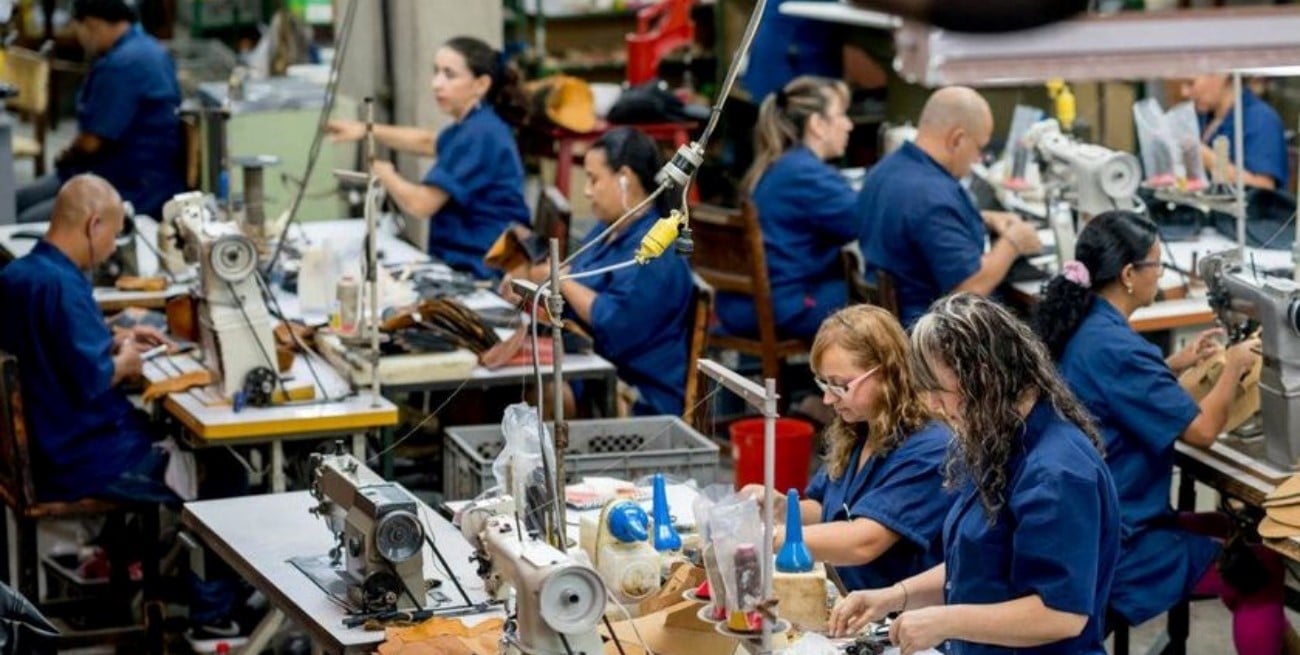 Consultoras reportan cifras divergentes sobre la actividad económica en diciembre de 2025 1 Consultoras reportan cifras divergentes sobre la actividad económica en diciembre de 2025