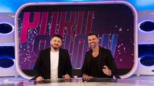 <html>
<head> <title>Carlos Monti Anuncia Cambios en el Panel de Puro Show</title> <meta name="description" content="Descubrí las últimas novedades sobre Carlos Monti y las modificaciones en su panel de Puro Show, con la salida de una famosa panelista." />
</head>
<body> <h1>Carlos Monti Anuncia Cambios en el Panel de Puro Show</h1> <p>En las últimas horas, el programa <strong>Puro Show</strong> se enfrenta a una nueva reestructuración en su panel, donde se ha confirmado la salida de una reconocida panelista. Esta situación se suma a los recientes cambios que ya había experimentado el programa, generando gran expectativa entre los seguidores de Carlos Monti.</p> <h2>Nuevas Bajas en Canal Trece</h2> <p>El futuro de <strong>Canal Trece</strong> también parece incierto, ya que se rumorea que podría haber otra baja en la señal. Estos movimientos dentro de la programación están generando un gran revuelo en la audiencia, que se pregunta qué pasará con los programas más emblemáticos de la televisión argentina.</p> <h2>Una Famosa Panelista se Une a Carlos Monti</h2> <p>La noticia no termina ahí, ya que se ha confirmado que una famosa panelista dejará su programa actual para unirse al equipo de <strong>Carlos Monti</strong>. Este nuevo fichaje promete aportar un "plus" al panel, y se espera que su llegada revitalice la dinámica del programa, atrayendo así a más televidentes.</p> <h2>Expectativas Futuras</h2> <p>A medida que continúan los cambios, todos los ojos están puestos en <strong>Carlos Monti</strong> y su capacidad para adaptarse a esta nueva realidad televisiva. Los seguidores del programa están ansiosos por ver cómo se desarrollan estos acontecimientos y qué sorpresas traerá el futuro para Puro Show.</p>
</body>
</html> 3 carlos monti