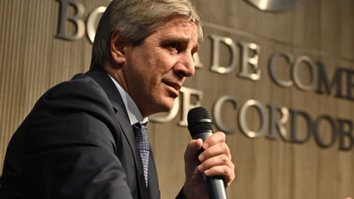 El Tesoro alcanza un roll over del 124% a cambio de tasas de hasta 42% 1 El Tesoro alcanza un roll over del 124% a cambio de tasas de hasta 42%