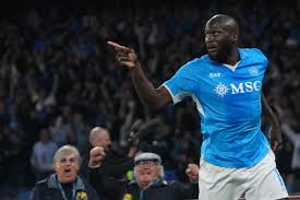 <h1>Romelu Lukaku regresa al Napoli tras cinco meses de lesión y marca un gol en su retorno</h1> 6 romelu lukaku