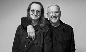 <html>
<head> <title>Rush en Argentina: Entradas, Fechas y Detalles del 'Fifty Something Tour'</title> <meta name="description" content="Entérate sobre el regreso de Rush a Argentina, fechas, lugares y precios de entradas. No te pierdas el 'Fifty Something Tour'.">
</head>
<body> <h2>Rush en Argentina: Un Regreso Esperado</h2> <p><strong>La legendaria banda de rock Rush regresa a Argentina tras varios años de ausencia, generando una gran expectativa entre sus fanáticos.</strong> Este evento marcará su participación en el 'Fifty Something Tour', donde celebran más de 50 años de trayectoria musical.</p> <h2>Detalles del Evento</h2> <p><strong>El show está programado para el próximo mes, y se llevará a cabo en un emblemático estadio de Buenos Aires.</strong> Este regreso se anticipa como uno de los más importantes del año para los amantes del rock clásico en el país.</p> <h2>Entradas para el Concierto</h2> <p><strong>Las entradas ya están disponibles en diversas plataformas, y los precios varían según la ubicación y el tipo de asiento.</strong> Se recomienda adquirirlas lo antes posible, dado que se espera un gran interés por parte del público.</p> <h2>¿Dónde Comprar Entradas para Rush en Argentina?</h2> <p>Las entradas se pueden conseguir a través de sitios web de venta de entradas reconocidos, así como en puntos de venta físicos. <strong>Es importante verificar la autenticidad de las plataformas para evitar fraudes.</strong></p> <h2>Conclusión</h2> <p>No te pierdas la oportunidad de disfrutar de Rush en vivo. <strong>Este regreso promete ser un evento inolvidable para todos los fanáticos del rock en Argentina.</strong> Asegúrate de estar atento a las actualizaciones sobre el evento y ¡prepara tu entrada!</p>
</body>
</html> 2 rush argentina entradas