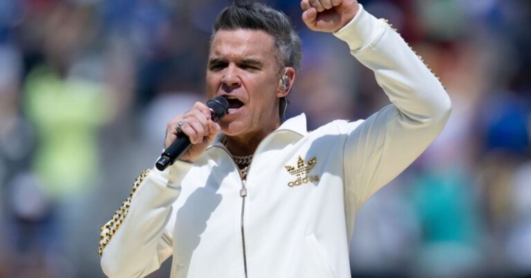 Robbie Williams regresa a Argentina tras 20 años con show en el Movistar Arena 3 Robbie Williams regresa a la Argentina después de 20 años con un show en el Movistar Arena: cuándo comienza...