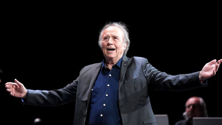 Joan Manuel Serrat fue invitado a Mendoza para recibir el Doctorado Honoris Causa de la UNCuyo