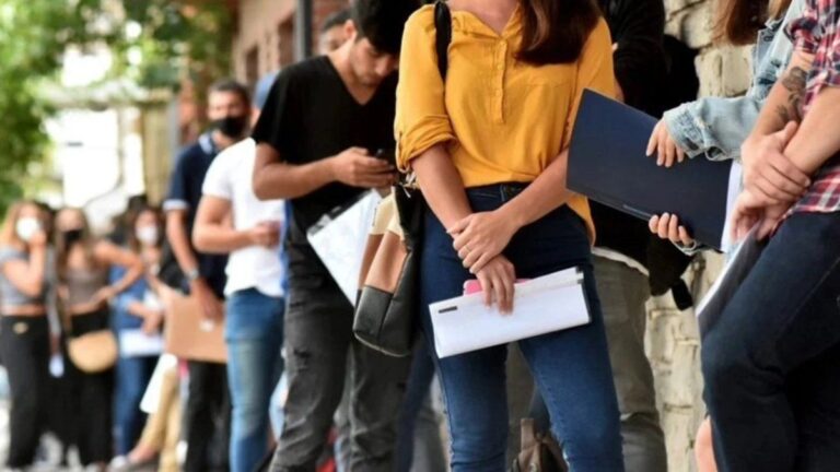 Milei declara 2026 como “año de la grandeza argentina”, pero datos industriales lo contradicen 3 Milei decreta 2026 como “año de la grandeza argentina” pero números industriales lo desmienten