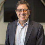 Riesgo país en mínimos: Miguel Kiguel explica por qué Argentina debe mirar el "espejo de Ecuador" para volver a los mercados