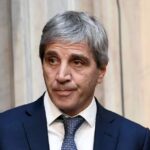 Caputo admitió que las tasas de interés están altas y anticipó una baja en los próximos meses