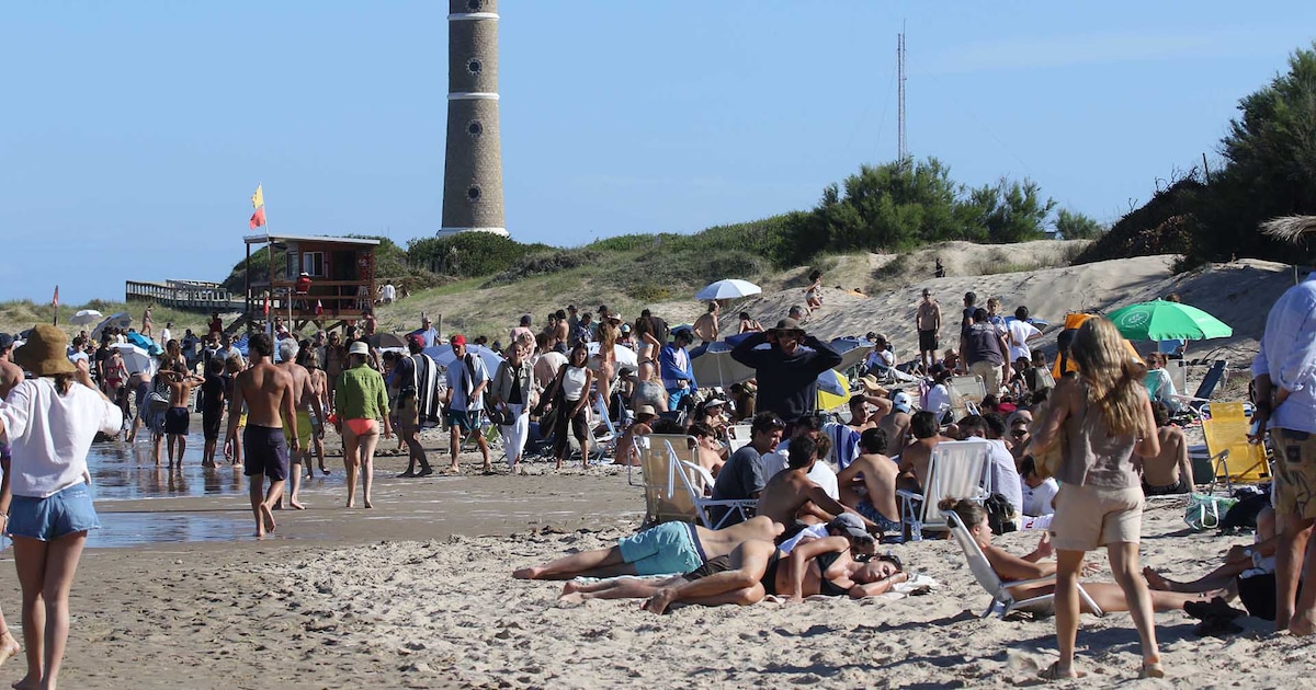 Empresarios de turismo alertan sobre pérdida de rentabilidad en Uruguay por el bajo dólar