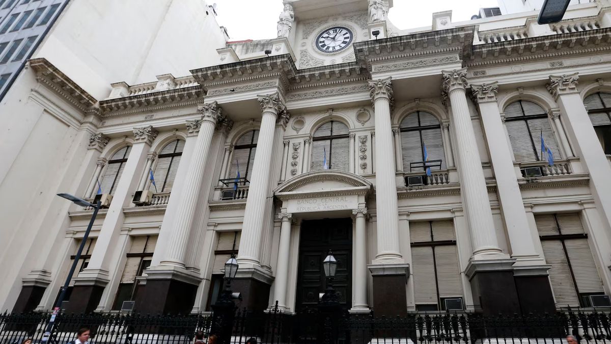 El FMI enviará misión a Argentina para iniciar segunda revisión del acuerdo