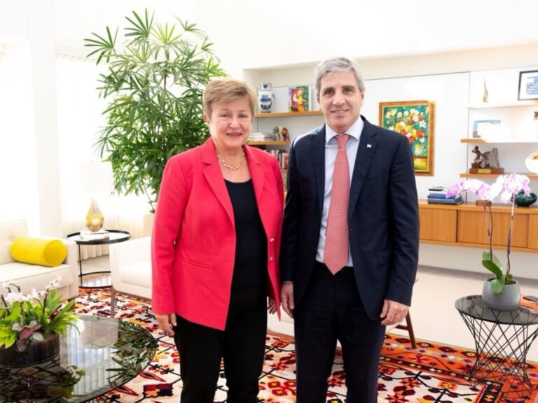 Llegó al país la misión del FMI: quiénes son y a qué vienen