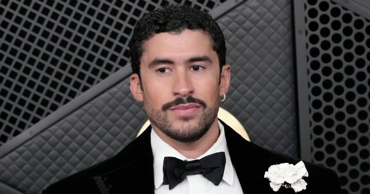 Lo que Bad Bunny cobrará en el Super Bowl LX tras su contundente frase contra ICE