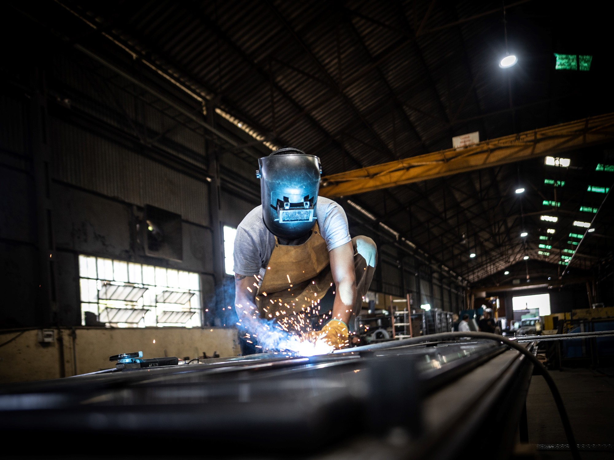 La industria y la construcción repuntan en 2025, pero aún lejos de niveles de actividad previos