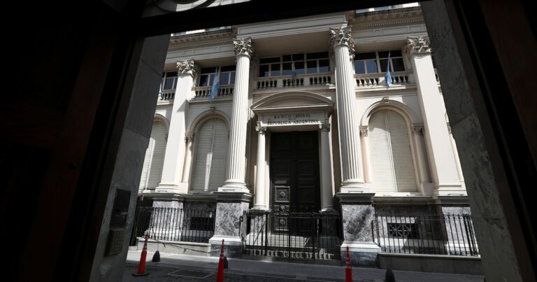 Operación reservas: “todo marcha acorde al plan” del Banco Central para recuperar los activos externos