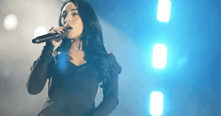 Nicki Nicole brilló en el Colón con un show sinfónico y grandes artistas invitados 3 Nicki Nicole brilló en el Colón: reviví el show sinfónico de la rosarina con grandes artistas invitados