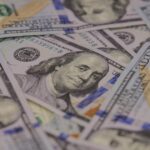 Las fuertes compras del BCRA no detienen la caída del dólar y reaparece el ancla para frenar la suba de la inflación