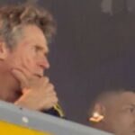 Willem Dafoe, el “Duende Verde” de “Spider-Man”, estuvo en La Bombonera con la camiseta de Boca