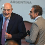 Domingo Cavallo respaldó la compra de reservas pero pidió medidas para reactivar la economía