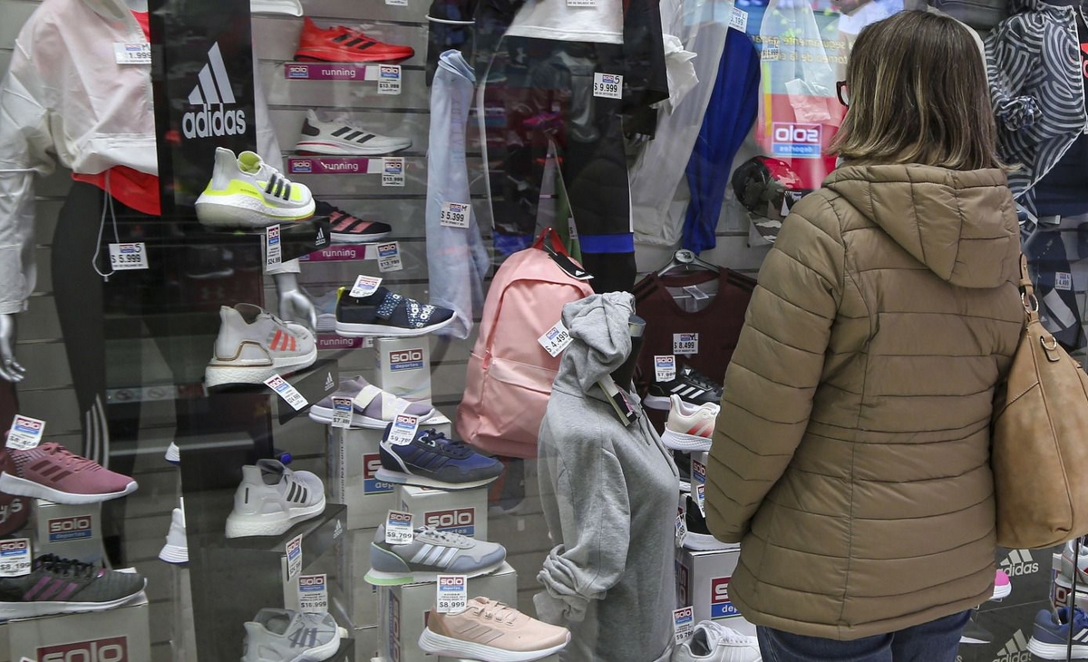 Comercio en crisis: 69% de empresas reportan menos ventas y 25% reduce su personal 1 Comercio en crisis: 69% de empresas reportan menos ventas y 25% reduce su personal