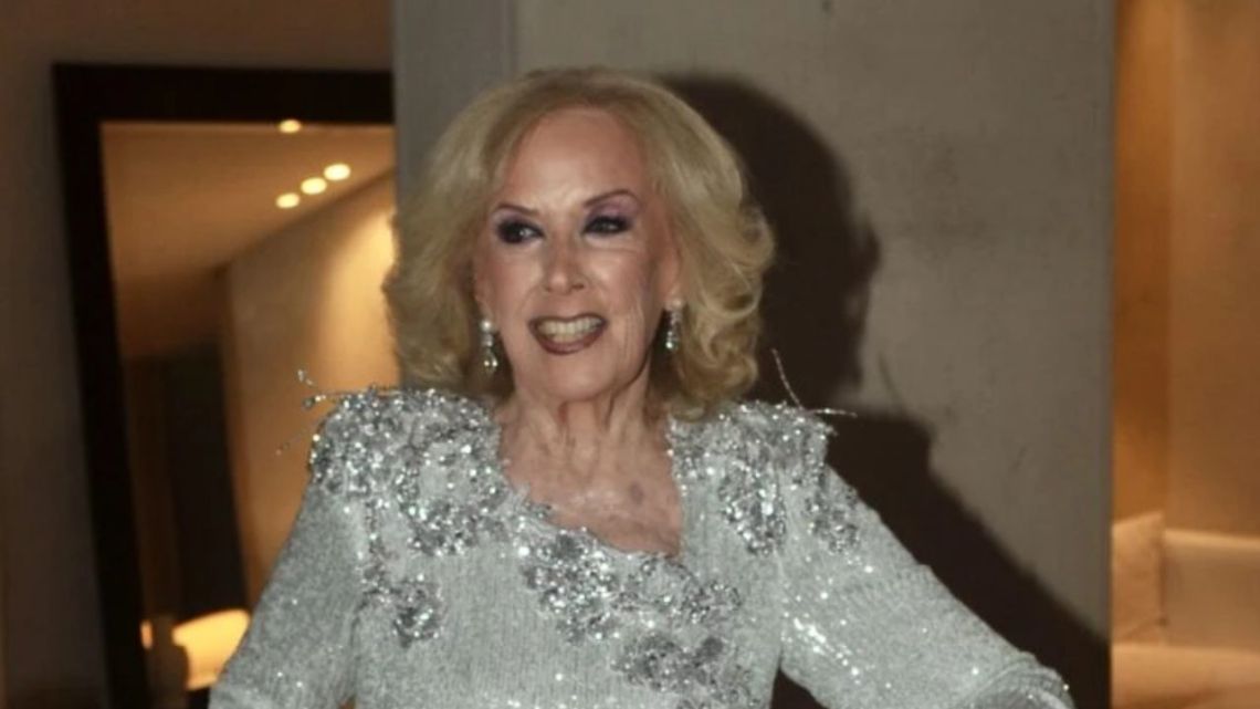 La fiesta de Mirtha Legrand por sus 99 años: invitados, catering y temática clásica 1 La fiesta de Mirtha Legrand por sus 99 años: invitados, catering y temática clásica