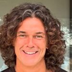 Mariano Martínez habría encontrado el amor en Carlos Paz: quién es la misteriosa joven que lo acompaña