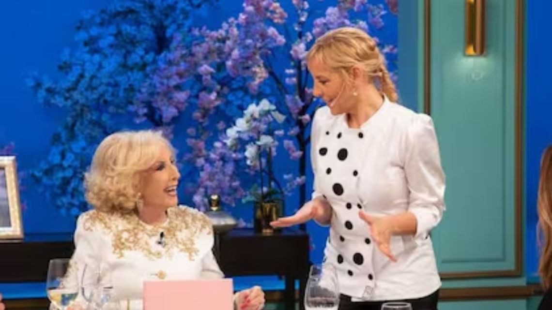 La sorpresa de Jimena Monteverde a Mirtha Legrand durante la grabación de su programa