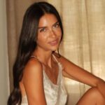 Adiós a las mamparas de baño: Zaira Nara se suma a la nueva tendencia de decoración que vuelve en 2026