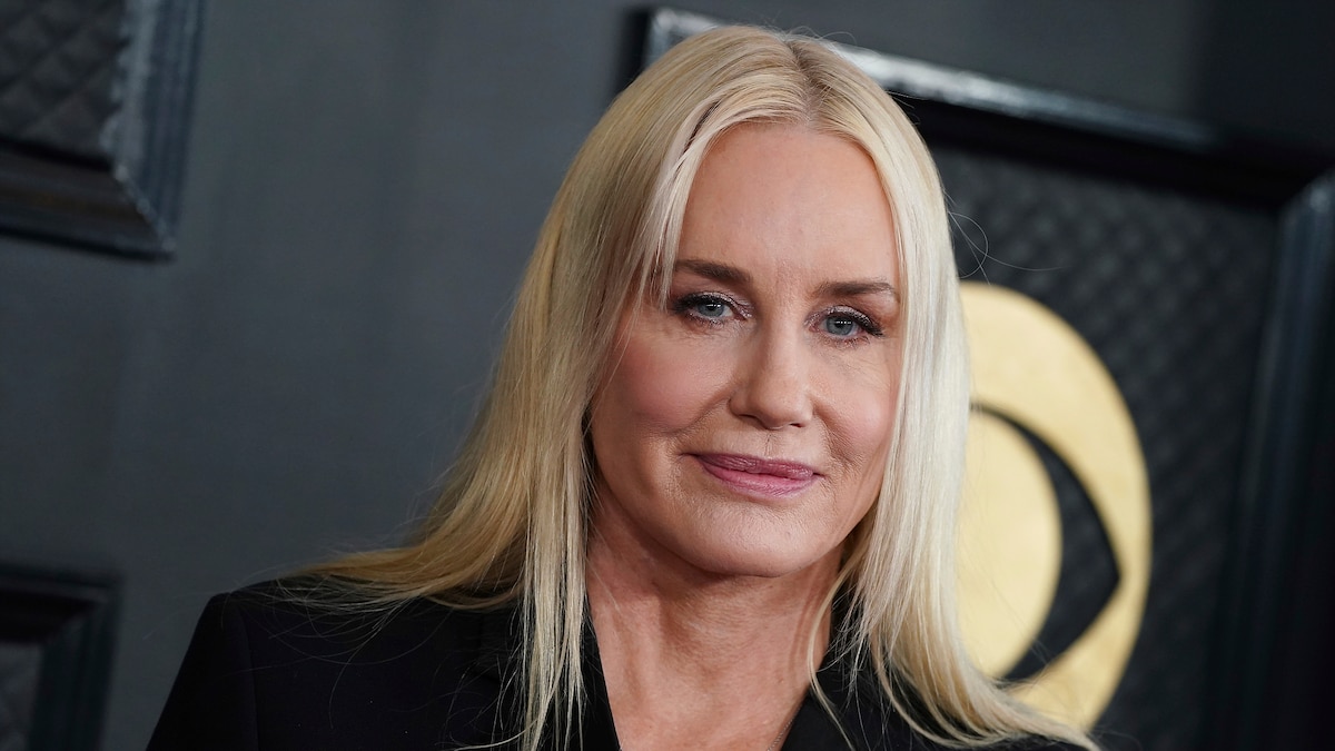 Daryl Hannah critica la serie Love Story por retratar erróneamente su romance con John F. Kennedy Jr.