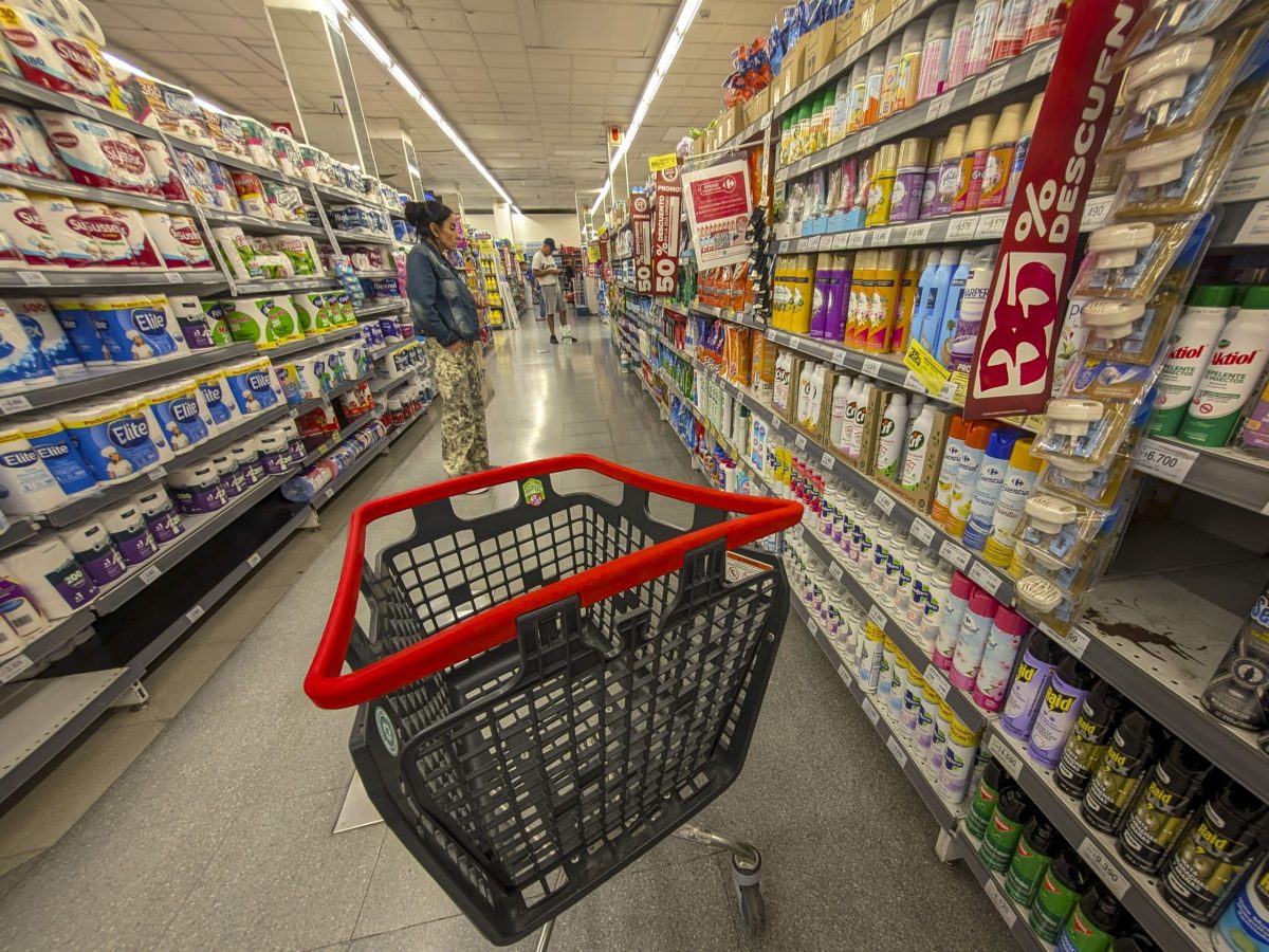 Inflación: El Gobierno celebra datos que anticipan una posible caída del 2% en junio