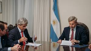<h1>Nueva Alianza Fiscal: Frigerio y Caputo Impulsan Colaboración entre Nación y Provincias</h1> 4 rogelio frigerio