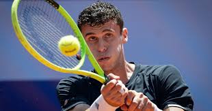 <h1>Juan Manuel Cerúndolo avanza a semifinales en Gstaad tras vencer a Casper Ruud</h1> 6 juan manuel cerúndolo
