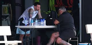 <h1>Chiqui Tapia y Lionel Messi: Un Vínculo Clave para la Selección Argentina</h1> 2 chiqui tapia